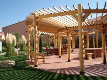 Hochwertige Carports und Pergolas
