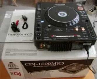 PIONEER CDJ 1000Mk3 for 450 Euro