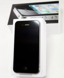 Apple iPhone 4g 16gb and 32gb