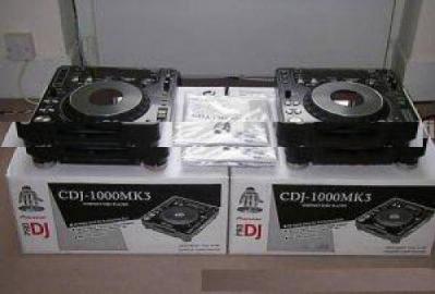 BRAND NEW SET OF 2x PIONEER CDJ-1000MK3