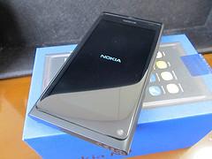Selling Apple iPhone 4S 32GB & Nokia N9