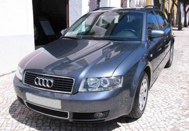 Audi A4 1. 9 TDi Caixa-Automatica EUR3700