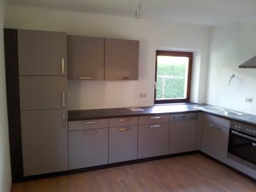 nagelneue Einbauk�che in L-Form