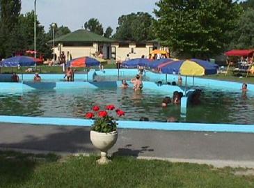 BILLIG URLAUB !!! Ferienhaus bei Thermal