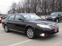 Selling my Black Toyota Avalon 2011 Mod