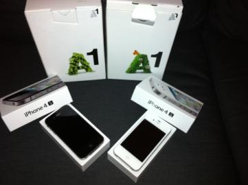 Apple iPhone 4s 64GB Factory Unlocked