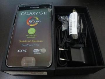 New: Apple iPhone 4S, Samsung Galaxy S2,