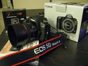 Canon EOS 5D Mark II 21MP DSLR-Kamera