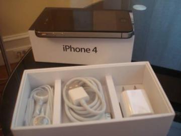 New Apple iPhone 4 32GB