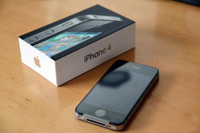 Apple iPhone 4S Quadband 3G HSDPA GPS U