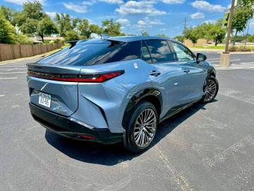 Gebrauchter 2023 Lexus RZ 450e zu verkau