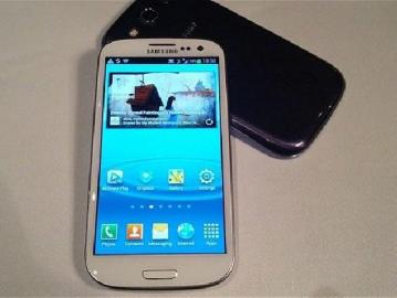 FOR SALE:SAMSUNG GALAXY S3 FOR 350 EURO