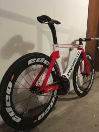 taille 45 Pinarello Maat 60. 1 v?lo