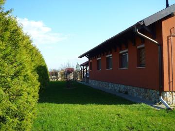 Familienhaus mit 1700 qm Grundst�ck