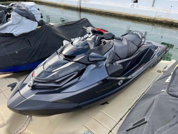 Jetski zum Verkauf und zur Vermietung ve