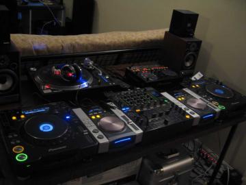 PIONEER CDJ-2000MK3 & 1x PIONEER DJM-900