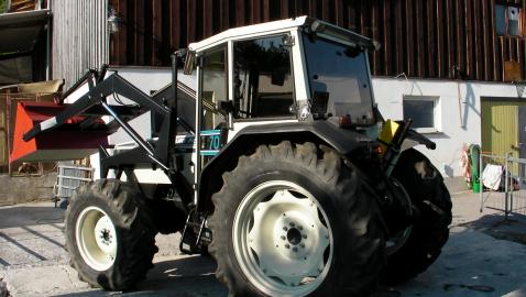 LAMBO 674-70 supersch�ner Traktor