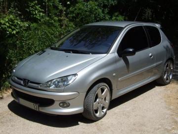 PEUGEOT 206