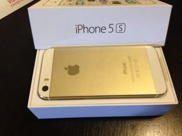 Fs:Iphone 5s Brand new BlackBerry Z30 Sa